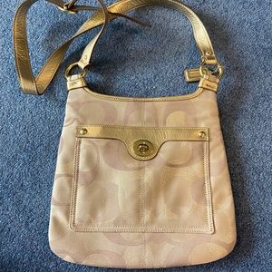 coach hand bag